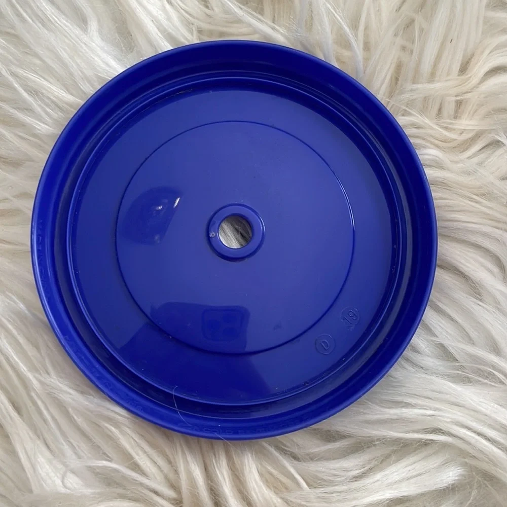 Starbucks cup - Picture 12 of 16